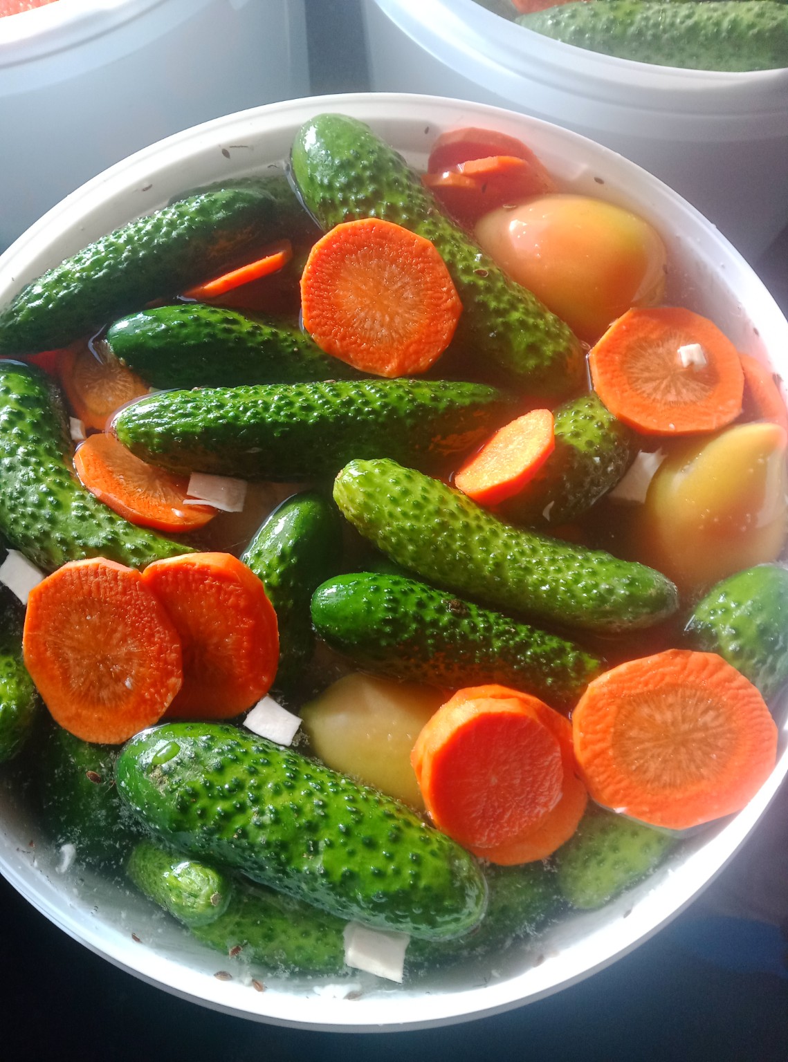 Murături asortate – fotografie din producție